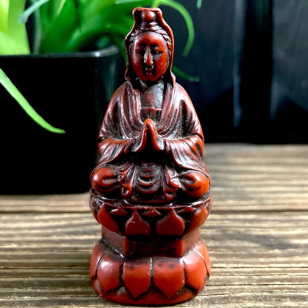 Eastern Enlightenment Meditating Buddha Shakyamuni On Lotus Throne Altar Statue
